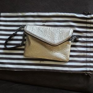 HB wristlet & dustbag